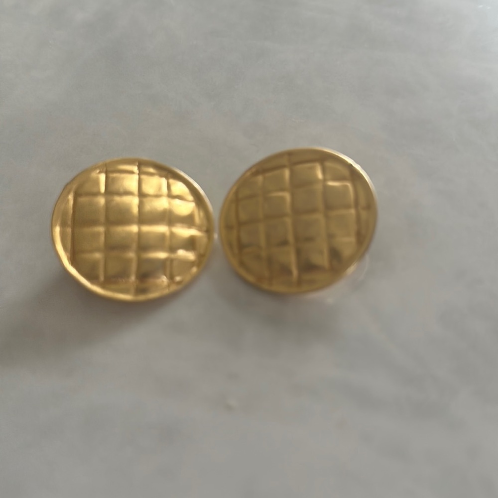 Vintage gold coloured metal cross cross print large button clip on earrings